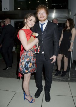 Maisie-Williams-Feet-1965315.jpg