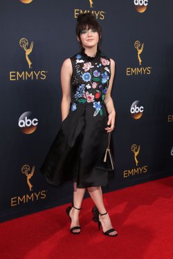 Maisie-Williams-Feet-2430721.jpg