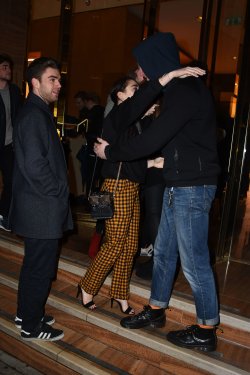 Maisie-Williams-Feet-2587754.jpg