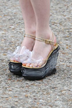 Maisie-Williams-Feet-2665555.jpg
