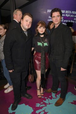 Maisie-Williams-Feet-3808937.jpg