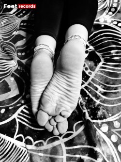 black and white footfetish pics 11.jpg