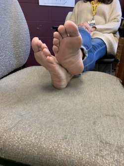 other_teacher_feet_by_hwy123456_dhaupg7.jpg