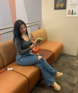 some-pics-of-her-in-jeans-v0-g5ofg2141bea1.png