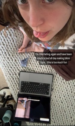 Peyton-Coffee-Feet-7879306.jpg