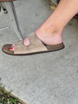 img_6198_by_midwestcandidfeet_djwq9d6.jpg