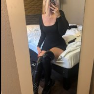 feetgirlelena