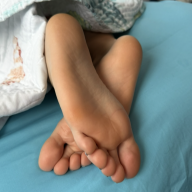 The_posing_feet