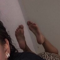 Teenfeetandtickling