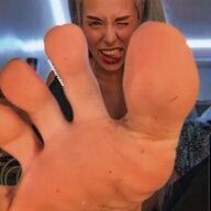 feetlover1254